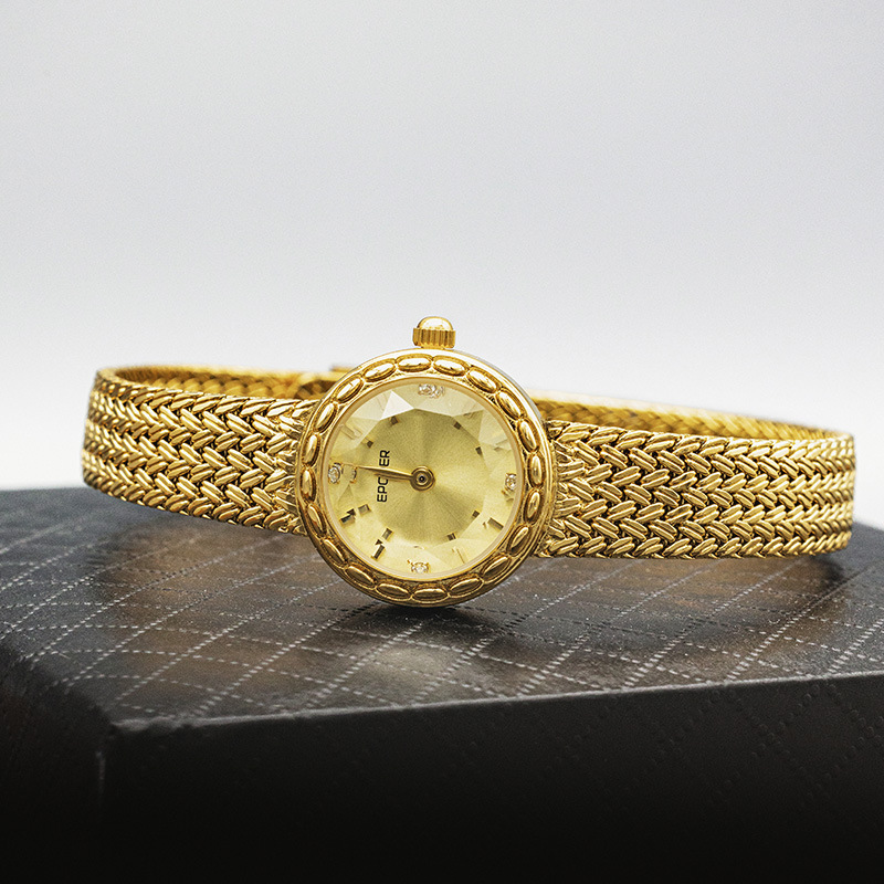 Jam tangan bergaya retro denga - Luxury Watch Value ulasan dan harga