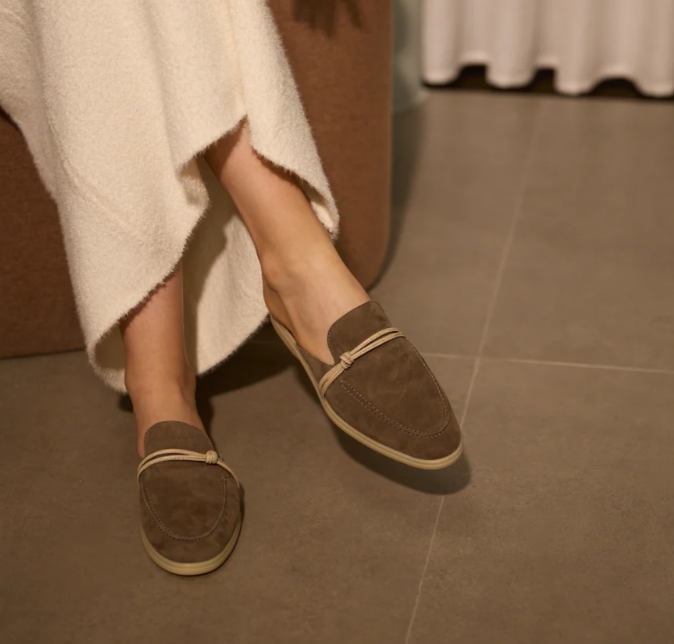 Sepatu Loafer Kulit Suede Mewa - Luxury Watch Girl ulasan dan harga