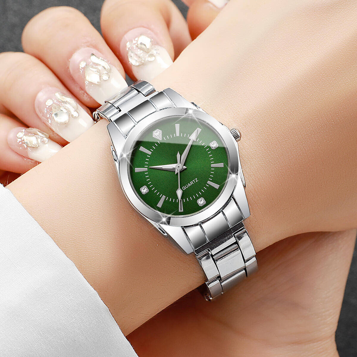 Jam Tangan Wanita Berlian Imit - Luxury Watch Organizer ulasan dan harga