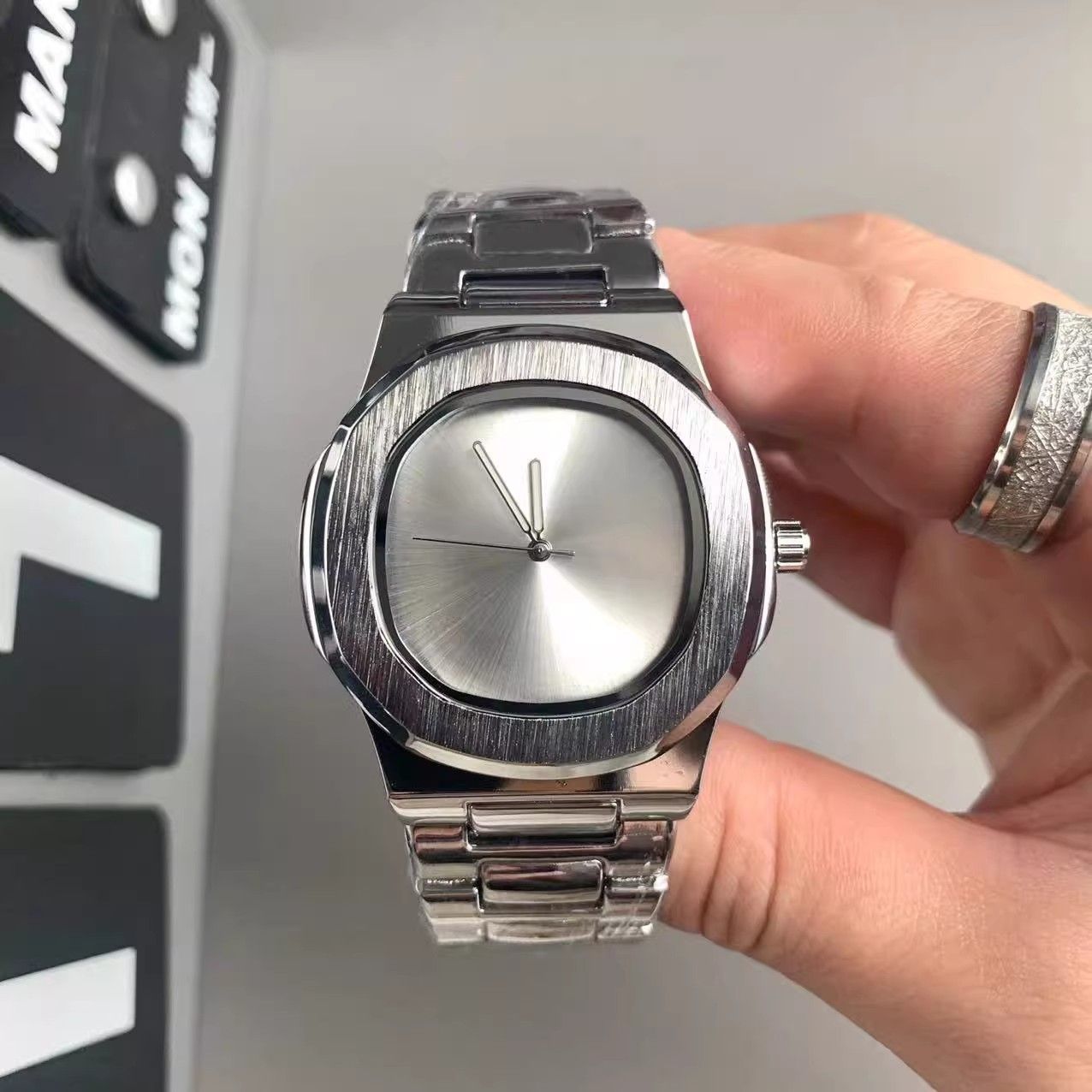 Jam Tangan Quartz Pria Logo Ku - Luxury Watch Brands Logo ulasan dan harga