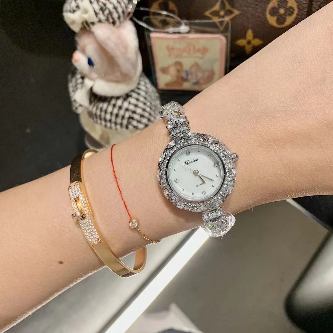 Jam tangan gelang wanita berga - Luxury Watch Value ulasan dan harga